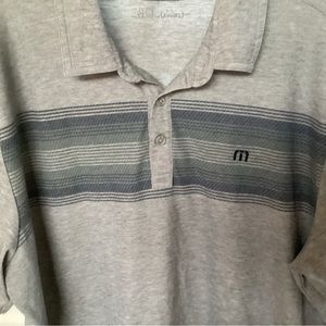 TRAVIS MATHEW Mens XL Polo Shirt  Golf  short sleeve logo front and back
